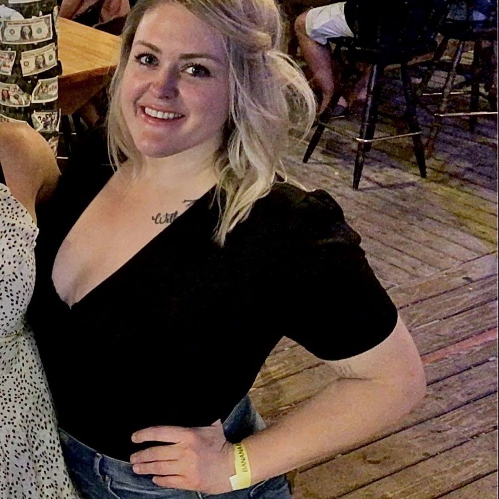 Meet your Posher, Laura